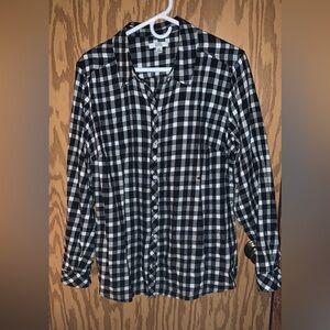 Croft & Barrow Women's Black and White Plaid Button Down Shirt